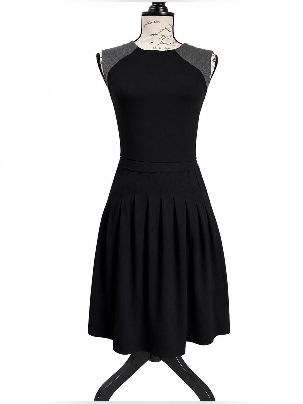 Kachel Anthropologie Pleated Mini Dress NWOT 0 Black Gray Sleeveless Fit Flare